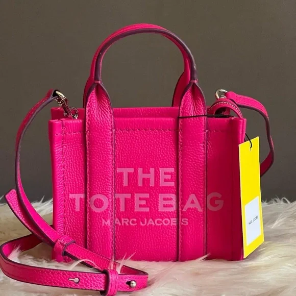 H053L01RE22 - Marc Jacobs The Leather Micro Tote Bag - Picture 1 of 14